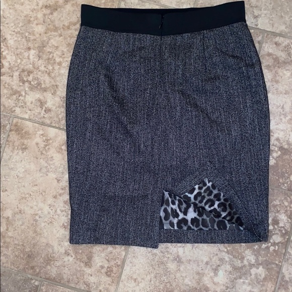 EXPRESS Herringbone Pencil Skirt - Picture 4 of 5